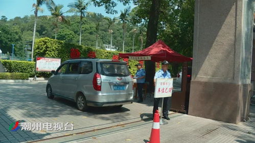 免費開放停車場緩解黃金周停車高峰，商超柜臺跟進優化服務